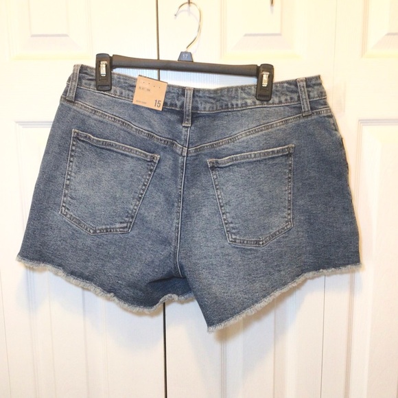 Project Indigo Juniors Medium Wash Mid-Rise 90’s Style Baggy Denim Shorts - Picture 4 of 9
